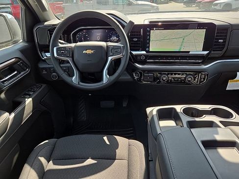 New 2026 Chevrolet Silverado 1500 LT w/ Z71 Off-Road Package AWD/4WD image 9