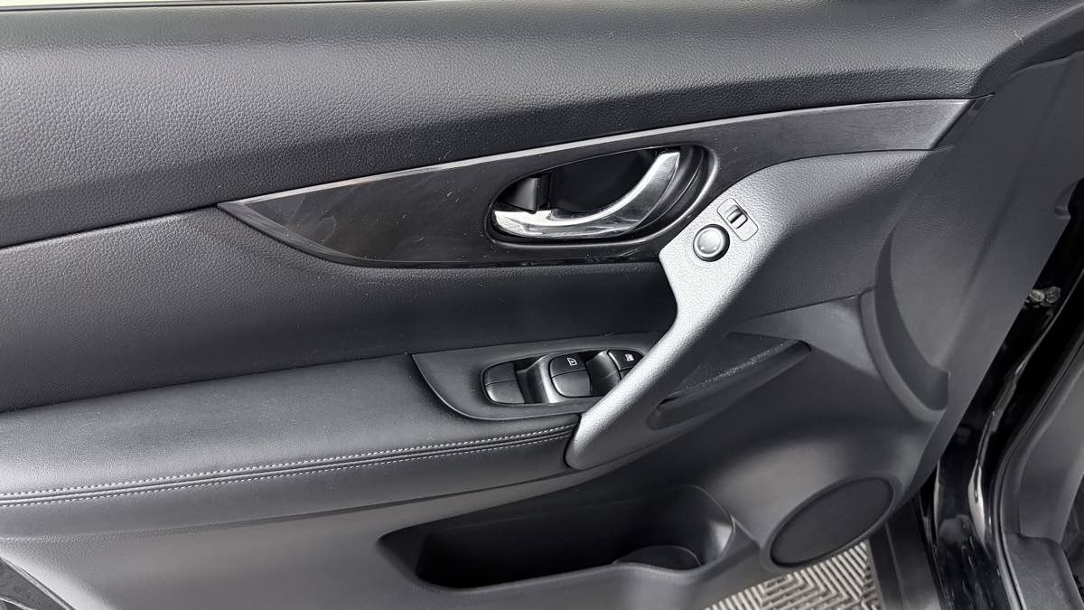 Used 2019 Nissan Rogue SV AWD/4WD image 11