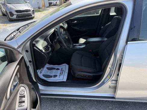 Used 2019 Chevrolet Malibu LT image 12