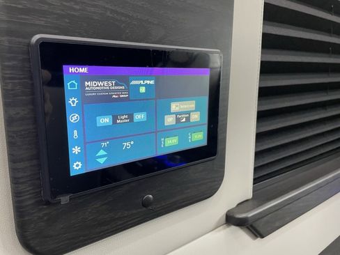 Used 2024 Mercedes-Benz Sprinter 3500 image 49