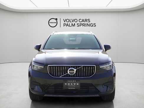 New 2025 Volvo XC40 B5 Core w/ Protection Package Premier image 4