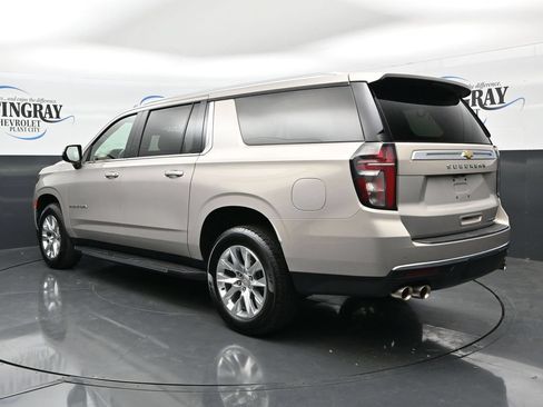 Used 2024 Chevrolet Suburban Premier RWD image 5