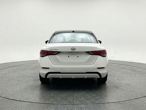 Used 2025 Nissan Sentra SV image 7