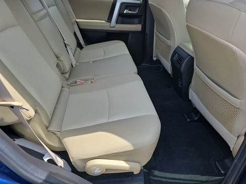 Used 2019 Toyota 4Runner SR5 Premium image 11