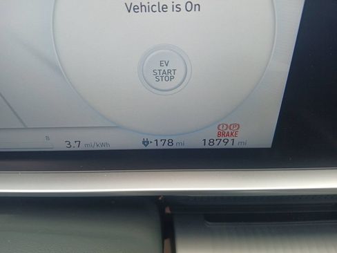 Used 2025 Hyundai Ioniq 6 SEL RWD image 7