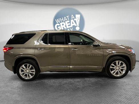 Used 2020 Chevrolet Traverse High Country w/ LPO, Floor Liner Package AWD/4WD image 2