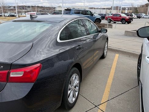 Used 2023 Chevrolet Malibu LT image 4