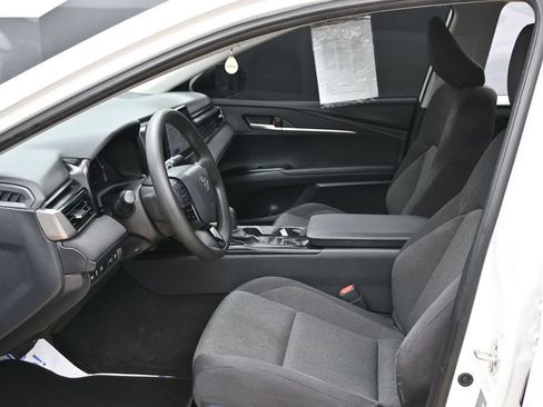 Used 2025 Toyota Camry LE FWD image 16