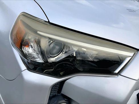 Used 2014 Toyota 4Runner SR5 image 56