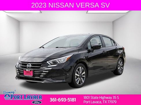 Used 2023 Nissan Versa SV image 1