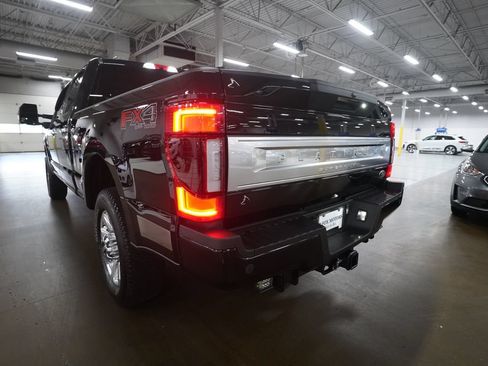 Used 2022 Ford F350 Platinum w/ FX4 Off-Road Package AWD/4WD image 34