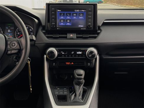 Certified 2021 Toyota RAV4 LE image 16