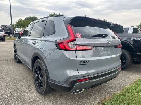 Used 2026 Honda CR-V Sport Touring image 4