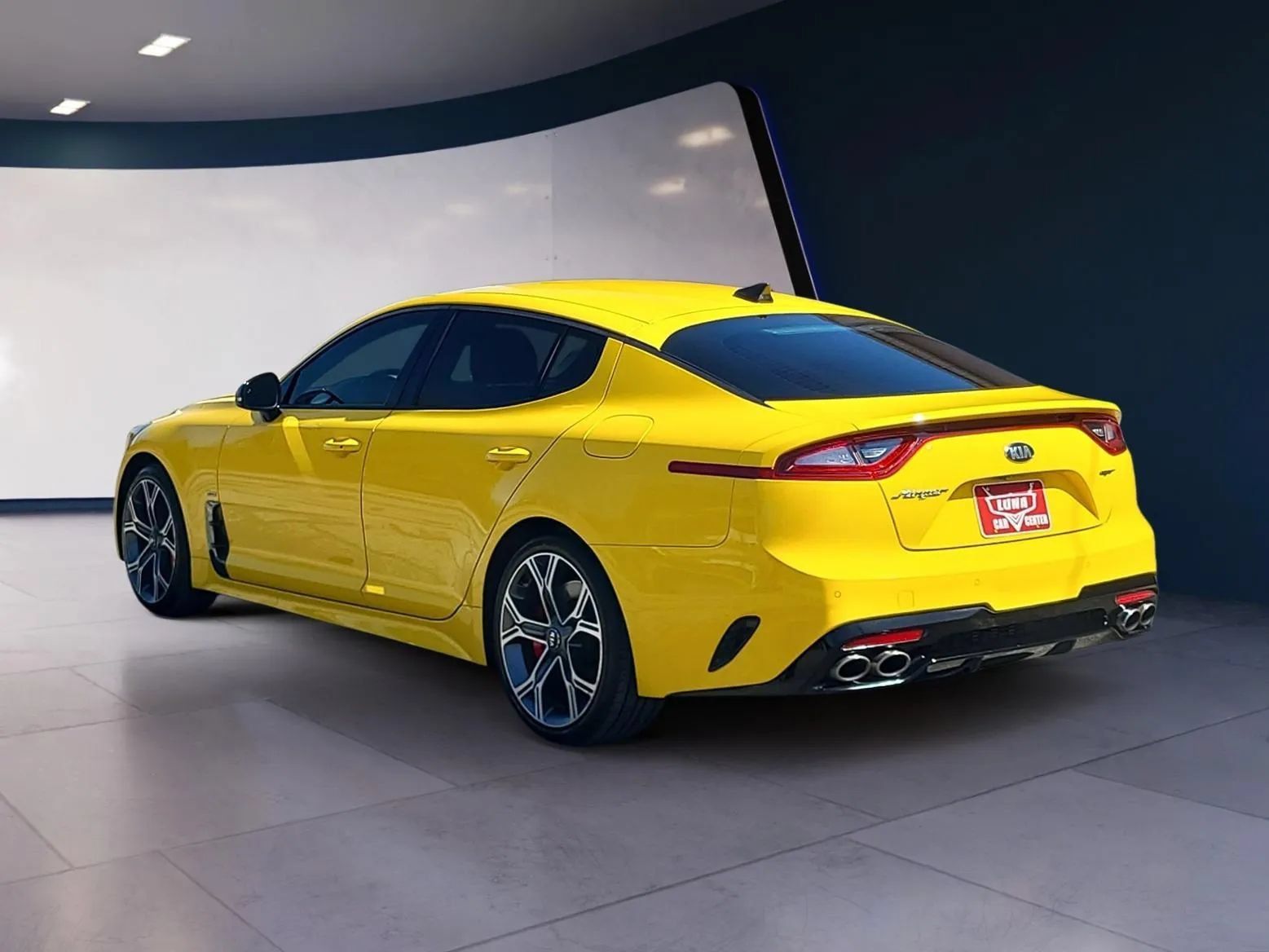 Used 2018 Kia Stinger GT w/ Limited Edition RWD image 3