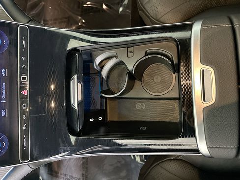 Used 2023 Mercedes-Benz EQE 500 4MATIC Sedan image 22