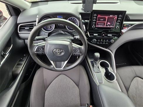 Used 2021 Toyota Camry LE image 15