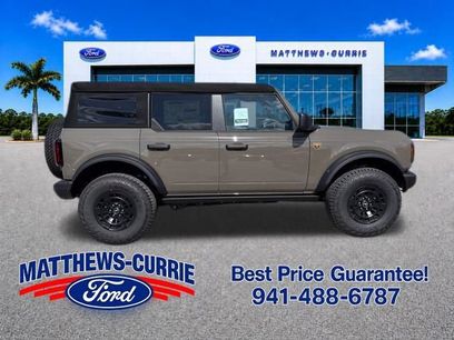 New 2026 Ford Bronco Badlands w/ Sasquatch Package
