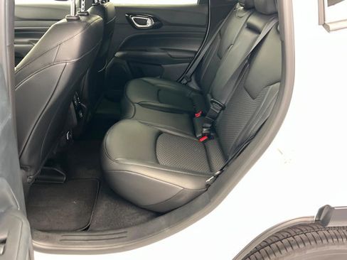 New 2026 Jeep Compass Latitude image 21