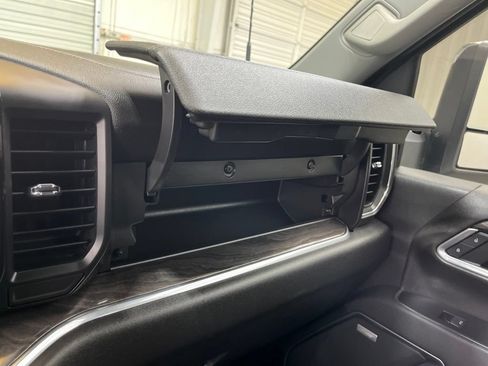 Used 2025 Chevrolet Silverado 2500 LTZ w/ LTZ Premium Package AWD/4WD image 28