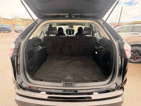 Used 2019 Ford Edge SEL w/ Equipment Group 201A AWD/4WD image 10