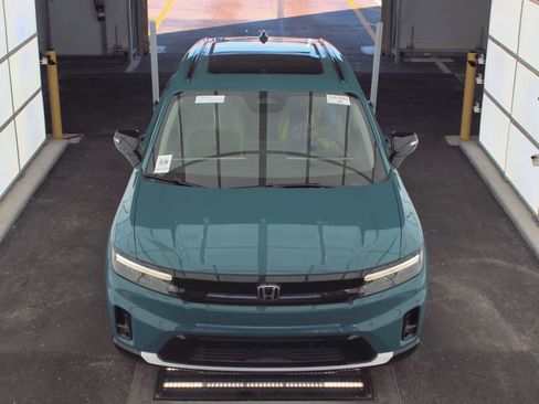 Used 2024 Honda Prologue Touring image 2