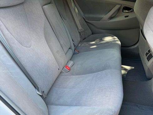Used 2011 Toyota Camry Hybrid FWD image 17