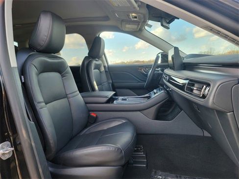 New 2026 Lincoln Aviator AWD image 24