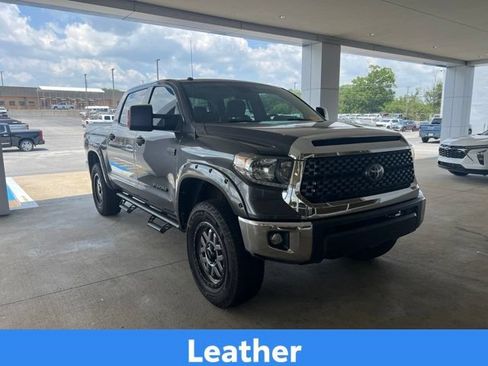 Used 2019 Toyota Tundra SR5 w/ SR5 Upgrade Package AWD/4WD image 2
