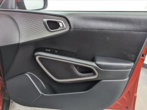 Used 2024 Kia Soul LX w/ Option Group 015 image 23