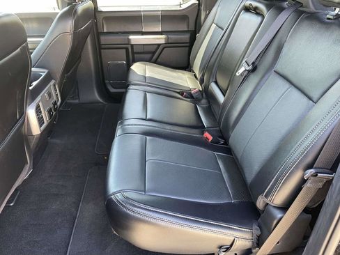 Used 2019 Ford F150 Lariat image 12