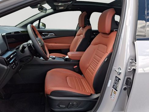 Used 2026 Kia Sportage SX Prestige image 14