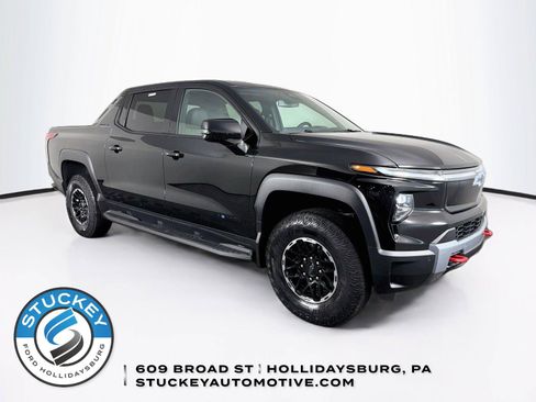 Used 2026 Chevrolet Silverado EV Trail Boss w/ Plus Package AWD/4WD image 1