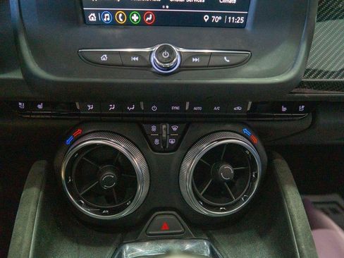 Used 2023 Chevrolet Camaro LT RWD image 17