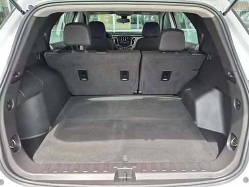 Used 2024 Chevrolet Equinox LS FWD image 25
