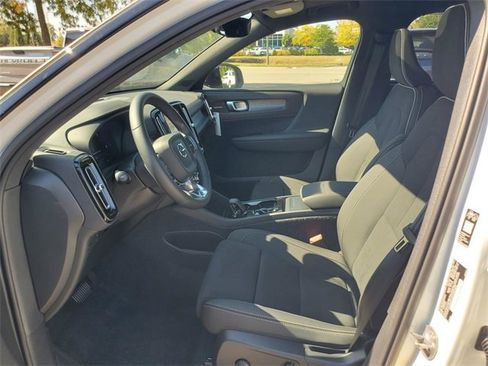 New 2026 Volvo XC40 B5 Ultra w/ Protection Package Premier image 14