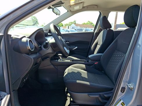 Certified 2024 Nissan Kicks SV FWD image 14