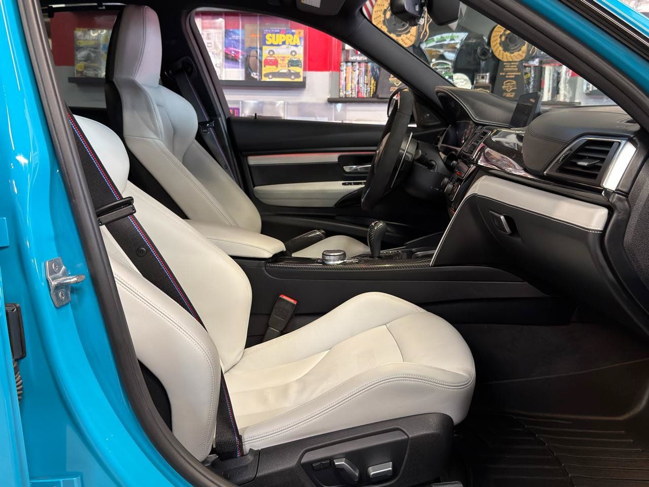 Used 2018 BMW M3 RWD image 26