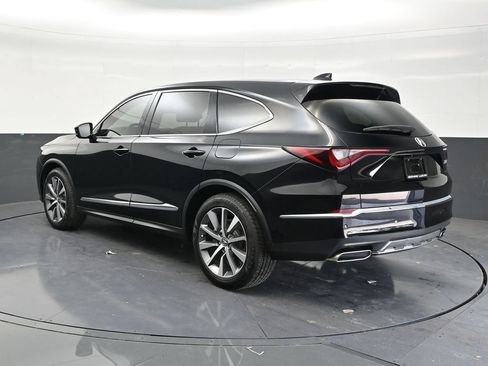 Used 2025 Acura MDX w/ Technology Package FWD image 3