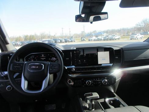New 2026 GMC Sierra 1500 Elevation w/ Elevation Premium Package AWD/4WD image 18