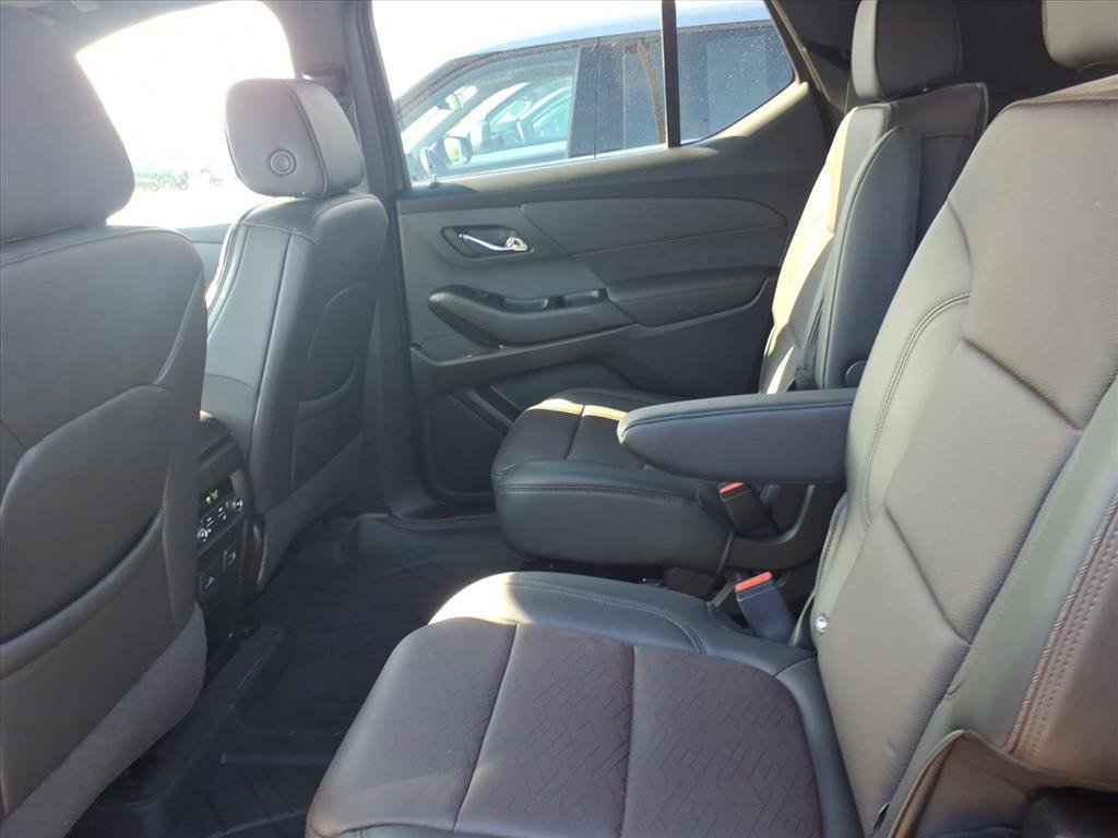 Used 2023 Chevrolet Traverse High Country AWD/4WD image 10