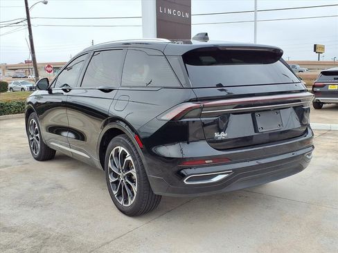 Certified 2024 Lincoln Nautilus Reserve w/ Equipment Group 202A image 3