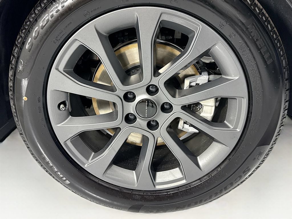 New 2026 Land Rover Range Rover Sport SE AWD/4WD image 30