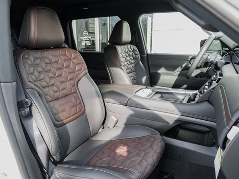 New 2026 Nissan Armada Platinum image 26