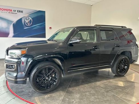 Used 2021 Toyota 4Runner Nightshade AWD/4WD image 3