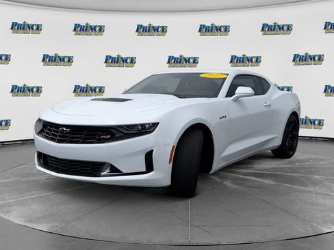 Used 2022 Chevrolet Camaro LT w/ RS Package RWD image 13