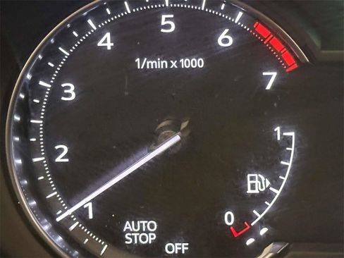 Used 2025 Cadillac CT4 Luxury image 29