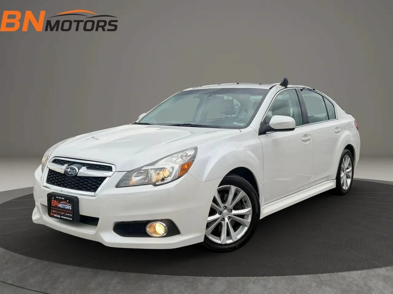 Used 2013 Subaru Legacy 3.6R Limited AWD/4WD image 1