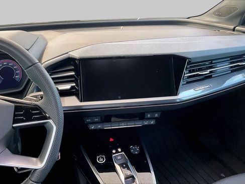 Used 2025 Audi Q4 e-tron Premium Plus w/ Premium Plus AWD/4WD image 6