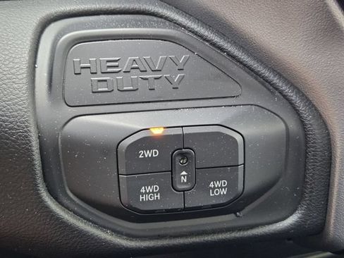 Certified 2025 RAM 2500 Big Horn AWD/4WD image 26