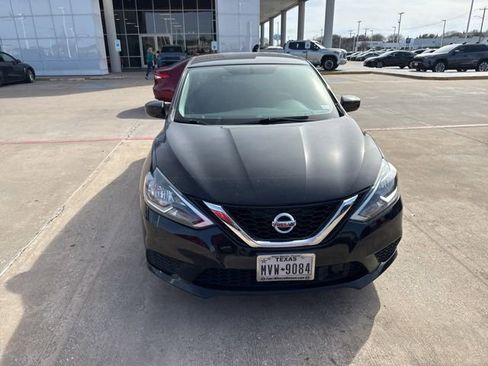 Used 2019 Nissan Sentra S w/ Appearance Package image 2